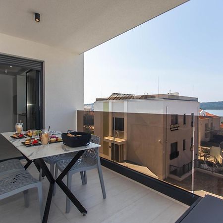Villa 23 B Heated Pool Trogir Buitenkant foto