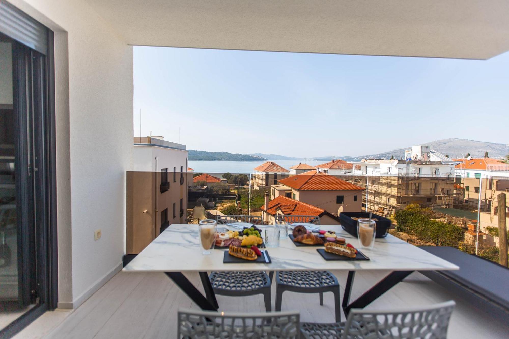 Villa 23 B Heated Pool Trogir Buitenkant foto